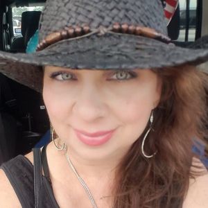 Meet your Posher, Tonya